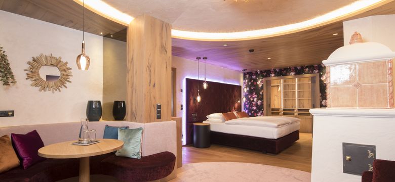 Rosensuite / STOCK resort / 5 Sterne Wellnesshotel / Zillertal / Tirol / Österreich