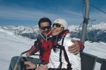 „Schön durch den Winter“ – tanken Sie Kraft und Energie, geniessen Sie die wohltuenden Anwendungen und Behandlungen in unserer Wellnessabteilung.