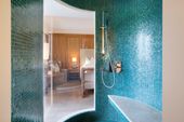 Schwarz - JUNIORSUITE SPA