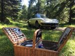 Einfach traumhaft: Mit dem eigenen Oldtimer durch Südtirol fahren. Stilvoller Urlaub mit der seltenen Möglichkeit, die schönsten Routen in Südtirol in einem Oldtimer zu erkunden und unterwegs zu picknicken – das ist einfach romantisch. Genießen Sie das einmalige Gefühl, in Ihrem Oldtimer durch die Dolomiten zu fahren.