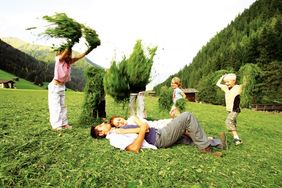 Summer - Sun - Holiday Time! &nbsp; During the family advantage weeks, children up to the age of nine can stay in the room of their parents for FREE.&nbsp; &nbsp; Enjoy holidays with your&nbsp;family with games,&nbsp;hiking and&nbsp;hanging out in our swimming pool. &nbsp; Includes a hike with Leonhard Stock and special children's meals &nbsp; Available from the 21st of May to the 10th of June 2009 &nbsp; 7&nbsp;Days starting at 385&euro; &nbsp; Arrival any day&nbsp;