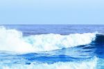 Thalgo Ocean Care - Mit Bambusextrakt und Algue Bleue VitaleFür die müde, gestresste Haut, glättet tiefenwirksam, sorgt für Spannkraft, erfrischt und energetisiert. Abreinigen, bedampfen, Peeling, ausreinigen.
