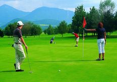 7 pernottamenti con mezza pensione e inclusi tutti i servizi dell'hotel Sonne * - corso di golf - uso libero del Driving Range