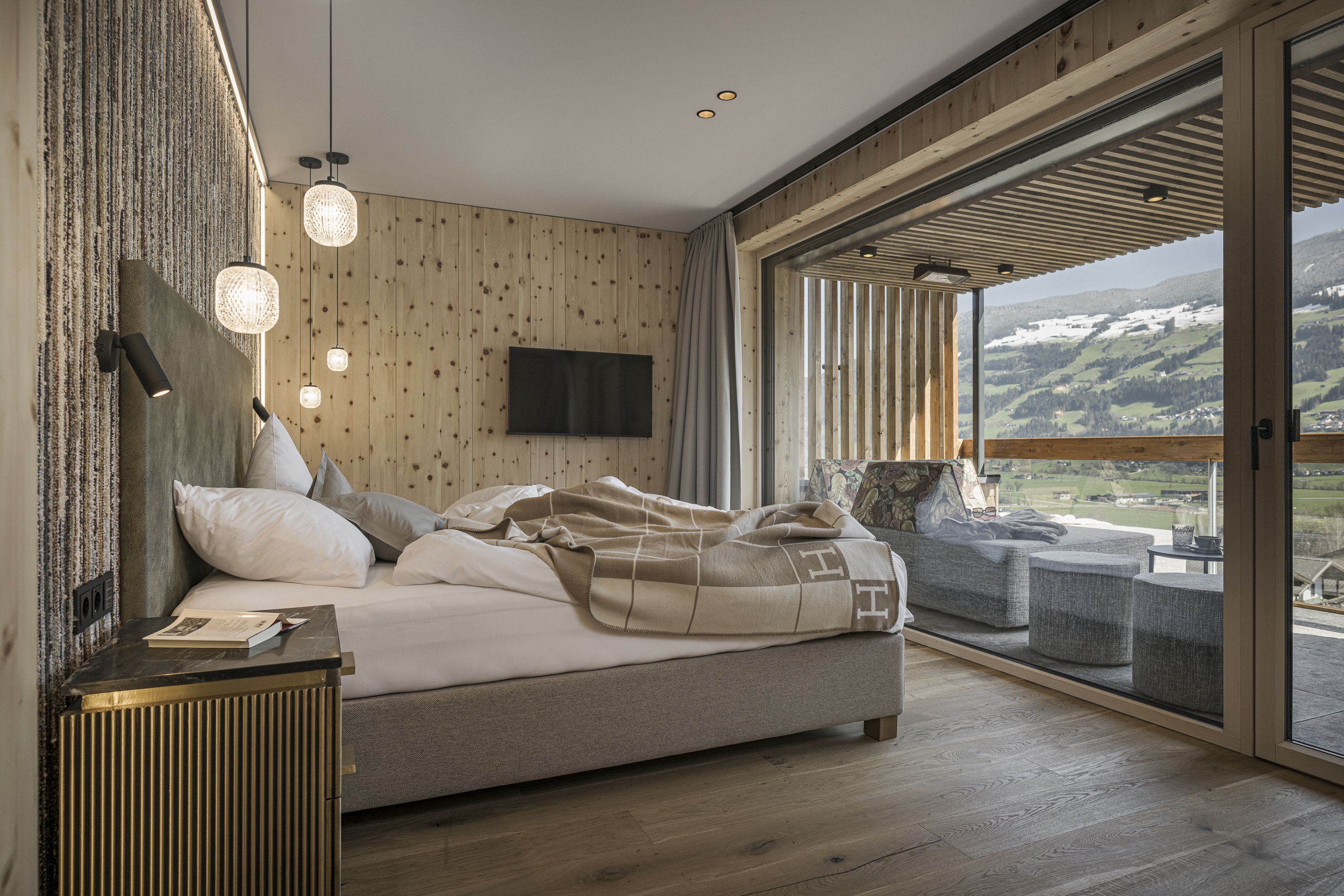 Mia Alpina-„96er" Zirben Suite - Panorama