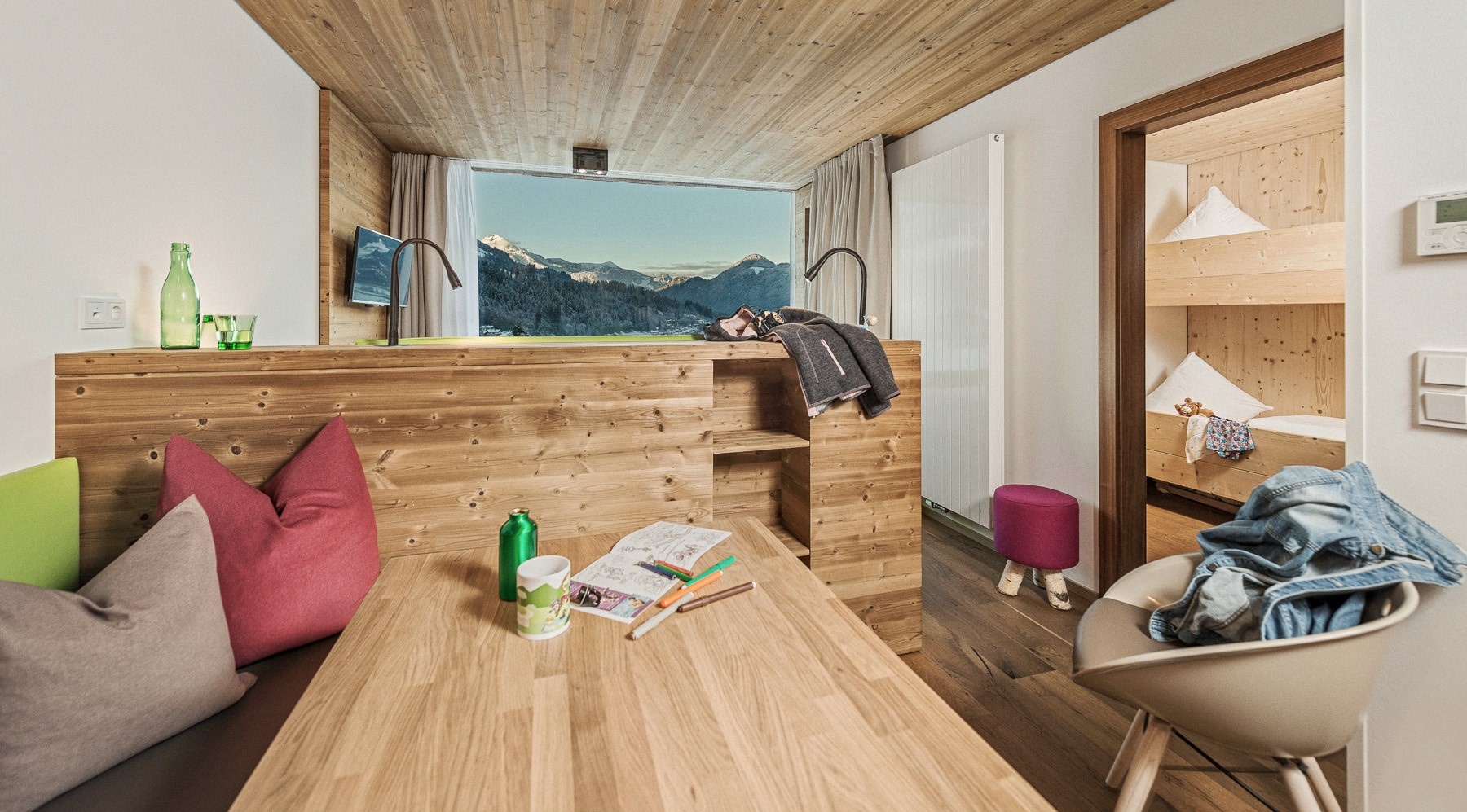 Mia Alpina-„40er" FamilySuite Panorama