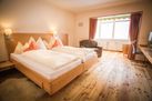 simonlehner hotels: feistererhof - Doppelzimmer Loggia "Aussicht"