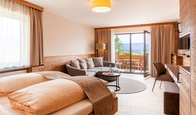 Hotel Room: SUITE "Sonnenblick" **** - Biohotel Eggensberger