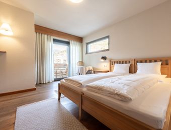  Bergseite - Biohotel Panorama