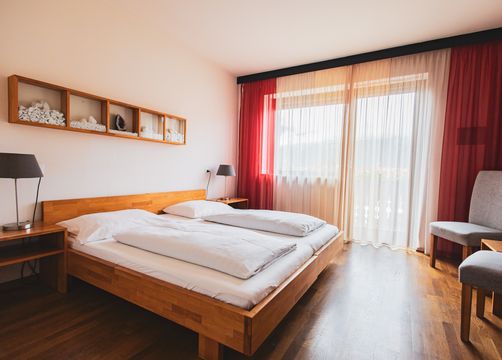 BIO HOTEL Landhotel Anna: Bio-Doppelzimmer mit Balkon (1/1) - Landhotel Anna & Reiterhof Vill