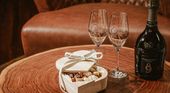 Ankommen & Wohlfühlen 2.0 - Ihr Urlaub beginnt in dem Moment, in dem Sie unser Hotel betreten. Genießen Sie am Anreisetag eine Herzbox mit süßen Mini-Tartes und dazu einen erfrischenden Prosecco auf Ihrem Zimmer, um so auf den bevorstehenden Aufenthalt anzustoßen.