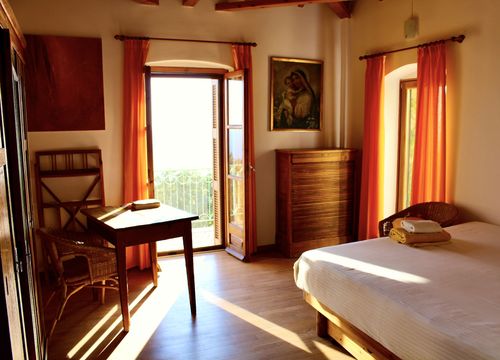 Gelbe Wohnung (1/6) - Mani Sonnenlink