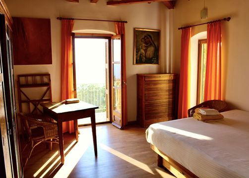 Gelbe Wohnung (1/6) - Mani Sonnenlink