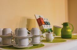 BIO HOTEL Bayerischer Wirt: Getränkestation in Tagungsraum - Bio-Hotel Bayerischer Wirt, Augsburg, Münchner Raum, Bayern, Deutschland