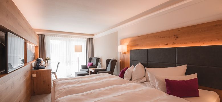 Schüle's Gesundheitsresort & Spa: Brombeere mit Südbalkon oder Südterrasse mit Panoramablick (48 m²) image #1