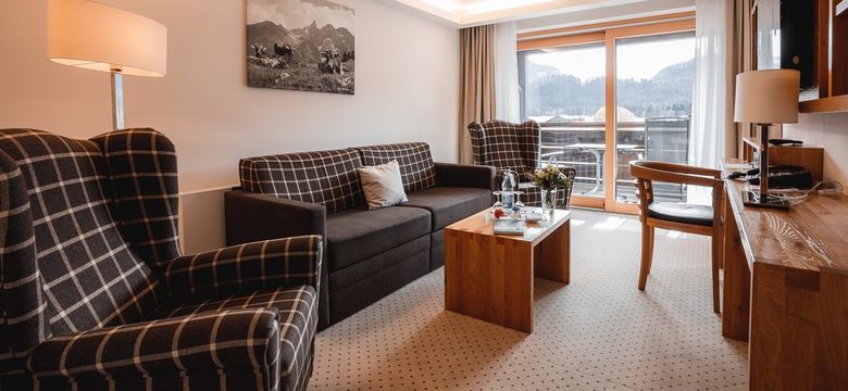 Schüle's Gesundheitsresort & Spa: Edelweiß mit großem Südbalkon und Panoramablick (70 m²) image #2