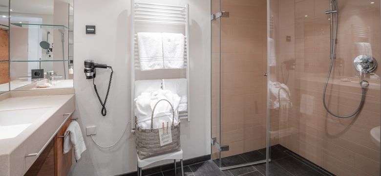 Schüle's Gesundheitsresort & Spa: Edelweiß mit großem Südbalkon und Panoramablick (70 m²) image #8