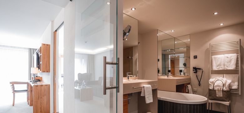 Schüle's Gesundheitsresort & Spa: Edelweiß mit großem Südbalkon und Panoramablick (70 m²) image #5