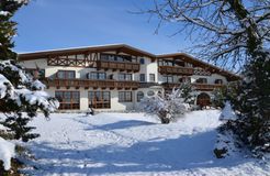 Naturresort Gerbehof: Hotel mit Winterlandschaft - Naturresort Gerbehof, Friedrichshafen-Ailingen, Bodensee, Baden-Württemberg, Deutschland