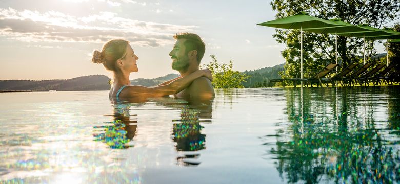 Wellness, Kuscheln & Glücksmomente Hüttenhof - Wellnesshotel  & Luxus-Bergchalets ****S: Wohlfühltage 2026