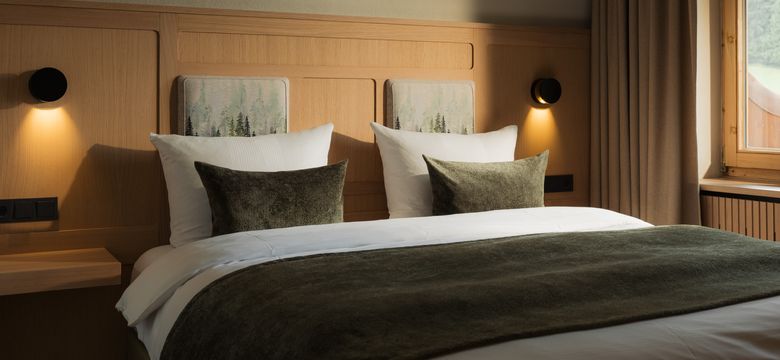 Berghotel Schlossanger Alp: ALPzimmer image #2