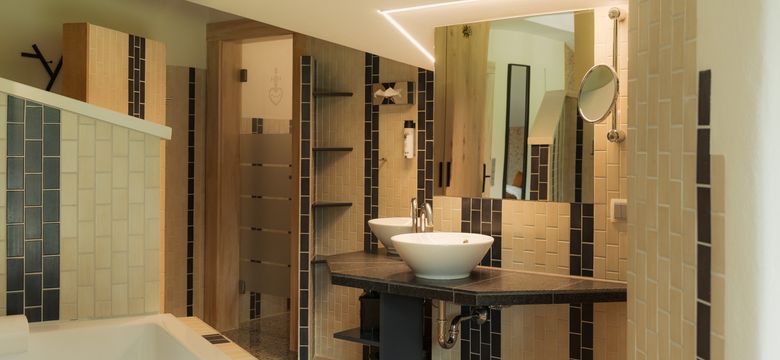 Berghotel Schlossanger Alp: BIENENKORB image #4