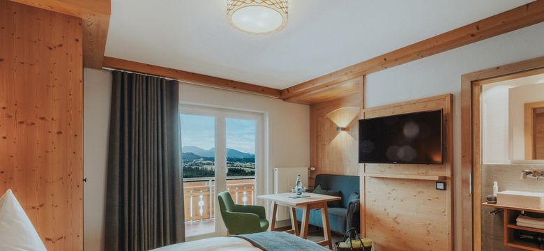 PANORAMA Allgäu Spa Resort: Doppelzimmer Grünten image #3