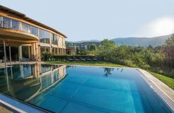 RETTER Bio-Natur-Resort: Pool mit Ausblick - RETTER BIO-NATUR-RESORT, Pöllauberg, Steiermark, Österreich