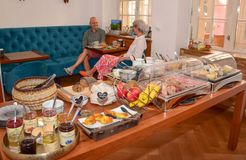 Bio Boutique Hotel Barbara: Frühsstücksbuffet - Bio Boutique Hotel Barbara, Freiburg im Breisgau, Schwarzwald, Baden-Württemberg, Deutschland